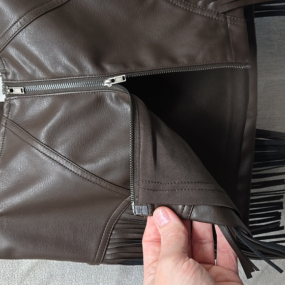 Superdown, Skirt, NWOT, Fringe, Zipper, Fully Lined, Faux Leather, XXS, Brown - Picture 6 of 11